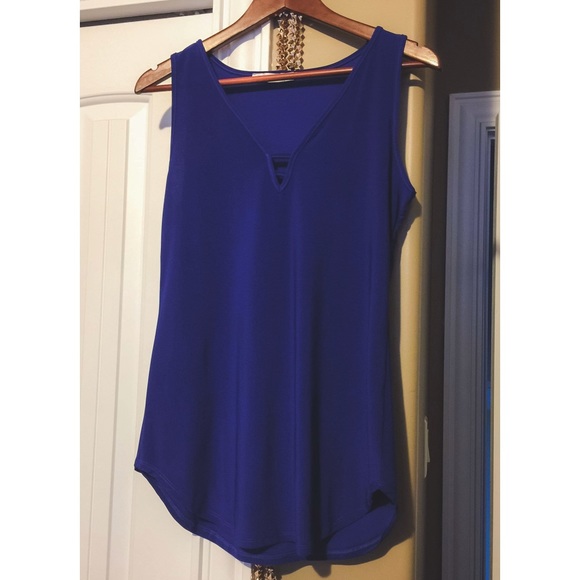 Purple V-neck Tank Blouse - Picture 1 of 5